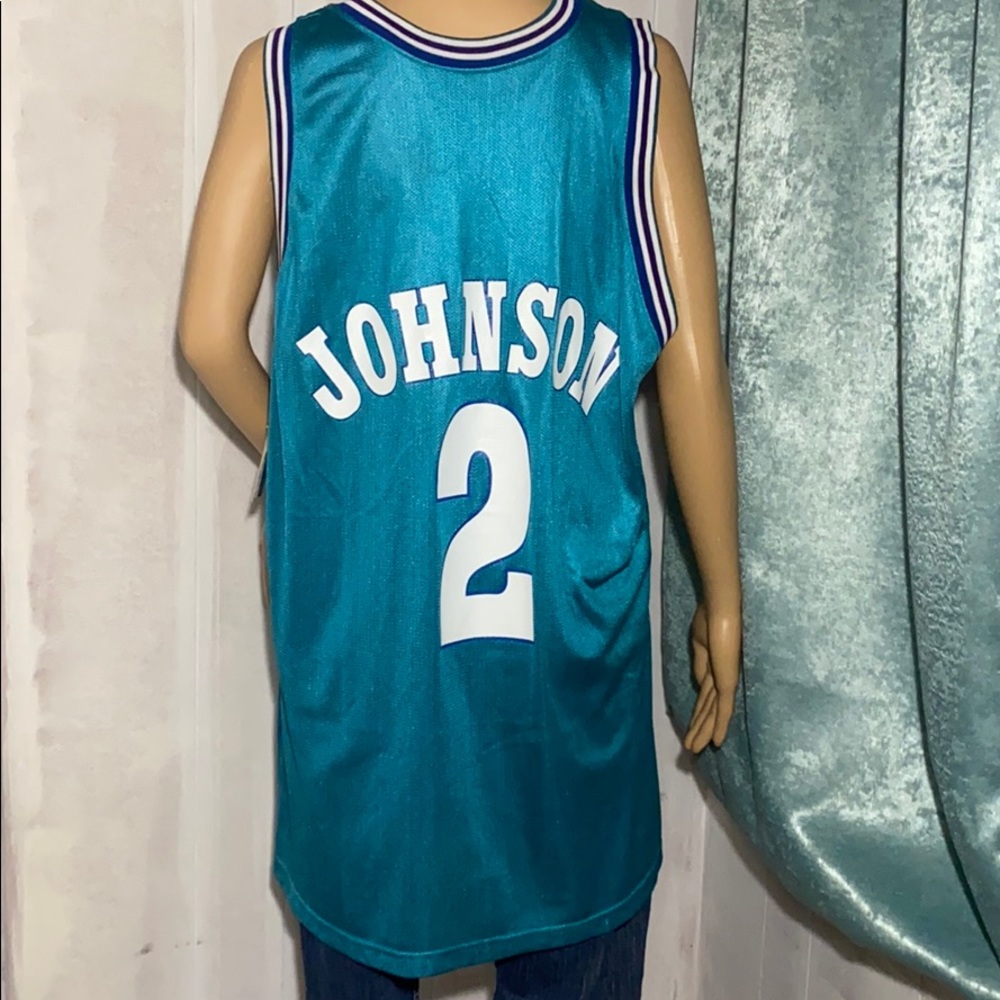 Rare 90s NBA Larry Johnson Autographed Jersey NWT - Picture 5 of 16
